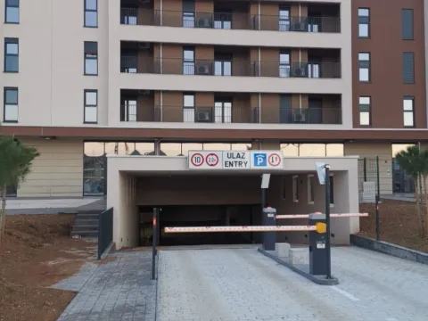 Parking garaža in Stari Aerodrom