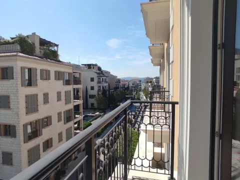 Prodaja, stan, 38m², Tivat, Crna Gora - image 6