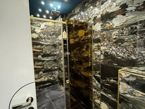 Sale, three bedroom apartment, 140m², Budva, Crna Gora - image 24