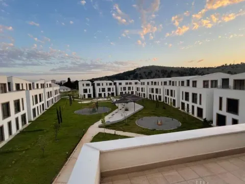 Sale, house, 140m², Podgorica, Crna Gora - image 7