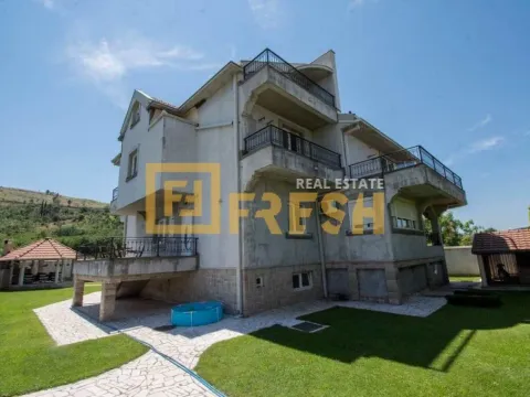 Sale, house, 550m², Zabjelo, Podgorica - image 7