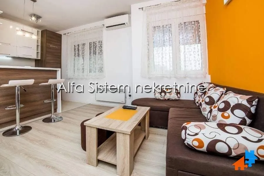 Rent, apartment, 35m², Čubura, Beograd