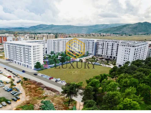 Prodaja, trosoban stan, 96m², City Kvart, Podgorica - image 2