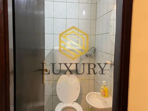 Izdavanje, dvosoban stan, 80m², Stari Aerodrom, Podgorica - image 10