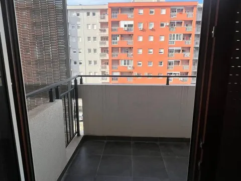 Izdavanje, jednosoban stan, 50m², Master Kvart, Podgorica - image 8