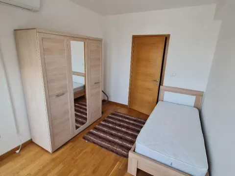 Rent, two bedroom apartment, 68m², City Kvart, Podgorica - image 4
