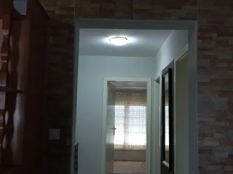 Sale, four bedroom apartment, 80m², Vračar, Šid - image 3