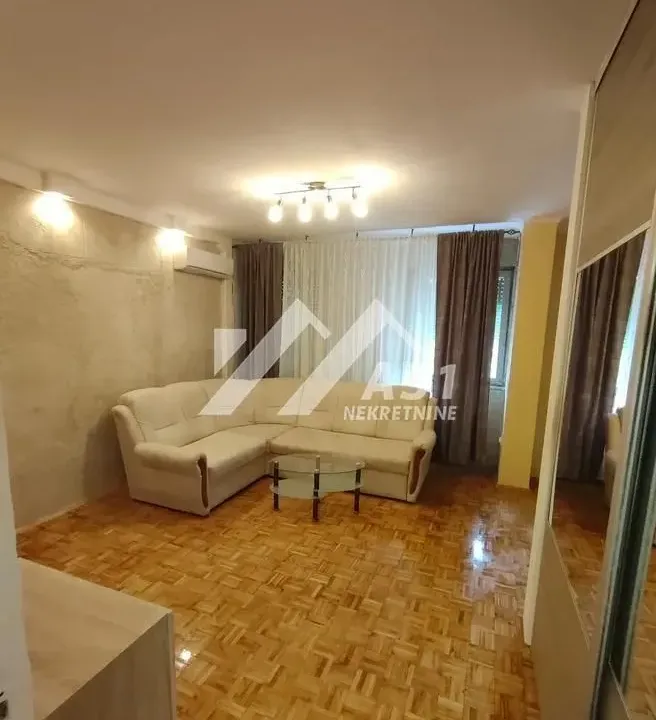 Izdavanje, jednosoban stan, 37m², Novo naselje, Novi Sad
