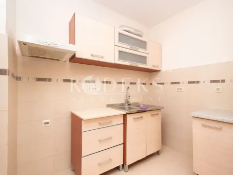 Izdavanje, poslovni prostor, 66m², Stari Aerodrom, Podgorica - image 3