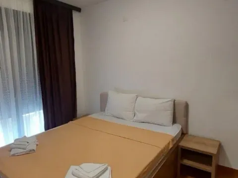 Izdavanje, jednosoban stan, 40m², Centar, Budva - image 9