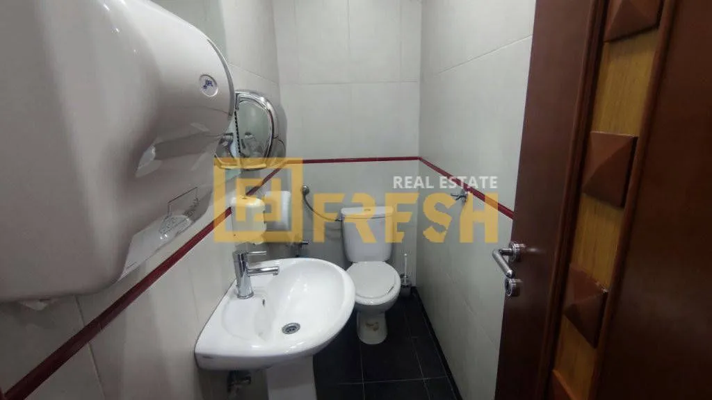 Rent, office space, 160m², Preko Morače, Podgorica