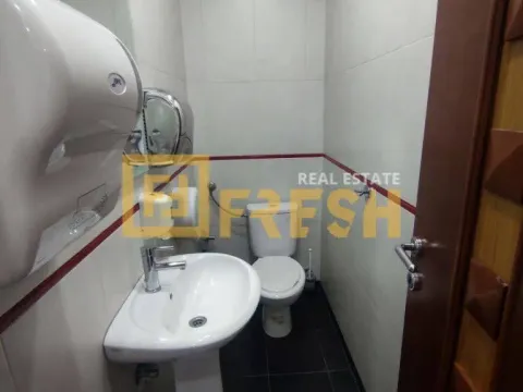 Izdavanje, poslovni prostor, 160m², Preko Morače, Podgorica - image 12