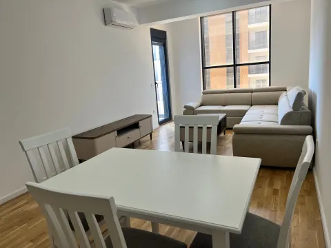 Izdavanje, dvosoban stan, 64m², Stari Aerodrom, Podgorica - image 6