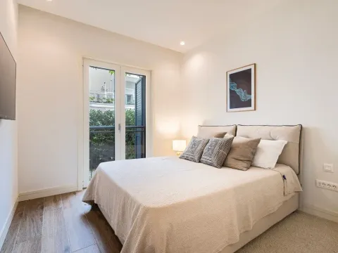 Prodaja, jednosoban stan, 56m², Luštica Bay, Tivat - image 8