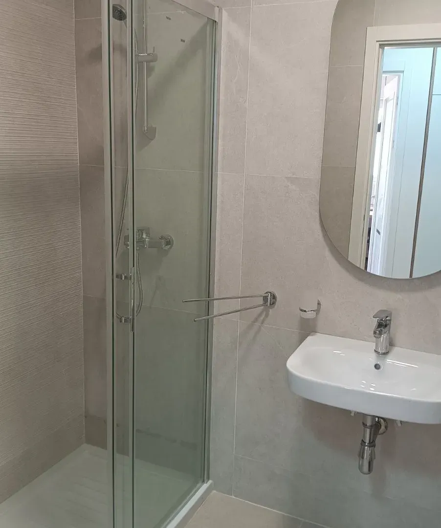 Izdavanje, jednosoban stan, 42m², Pobrežje, Podgorica