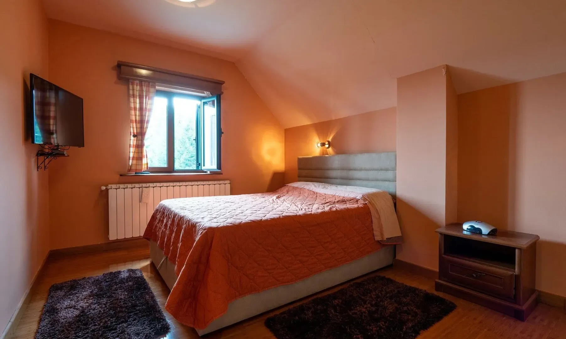 Prodaja, kuća, 200m², Motički gaj, Žabljak