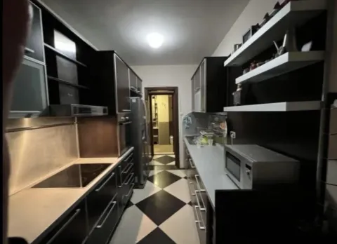 Izdavanje, jednosoban stan, 90m², Blok 6, Podgorica - image 7
