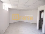 Izdavanje, poslovni prostor, 84m², Stari Aerodrom, Podgorica - image 13