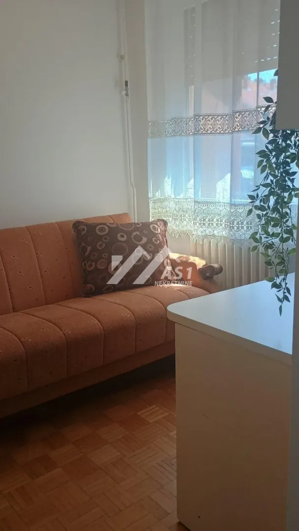 Izdavanje, trosoban stan, 70m², Novo naselje, Novi Sad