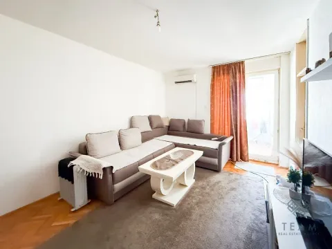Prodaja, jednosoban stan, 55m², Stari Aerodrom, Podgorica - image 1