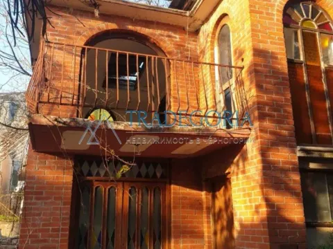 Prodaja, kuća, 332m², Sutomore, Bar