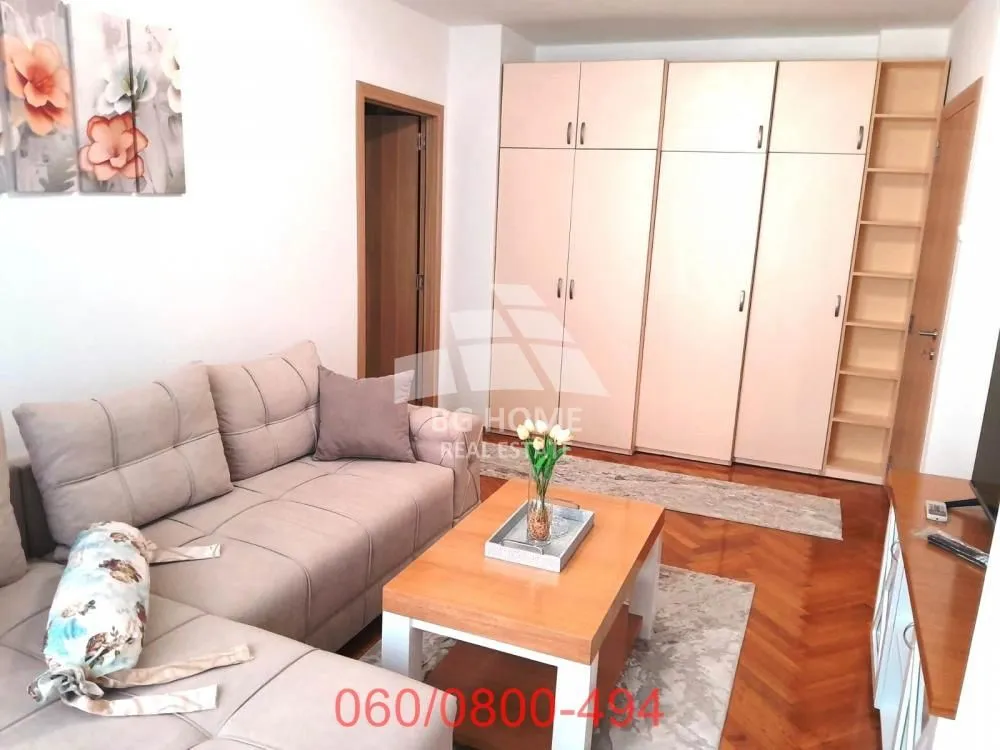 Rent, two bedroom apartment, 60m², Kalenić Pijaca, Vračar Sve Podlokacije