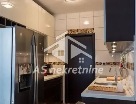Izdavanje, četvorosoban stan, 87m², Stari Grad, Beograd - image 6