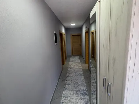 Rent, house, 240m², Karaburško Polje, Podgorica - image 7