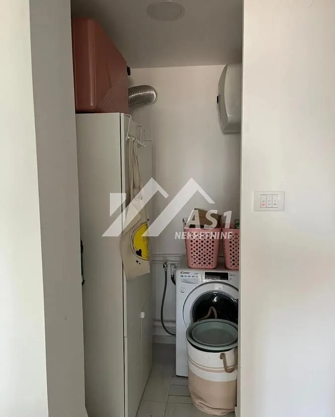 Izdavanje, dvosoban stan, 53m², Liman 2, Novi Sad Sve Podlokacije