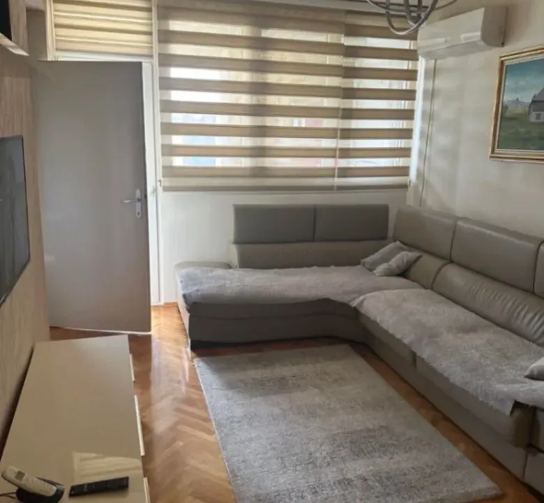 Prodaja, dvosoban stan, 71m², Centar, Podgorica