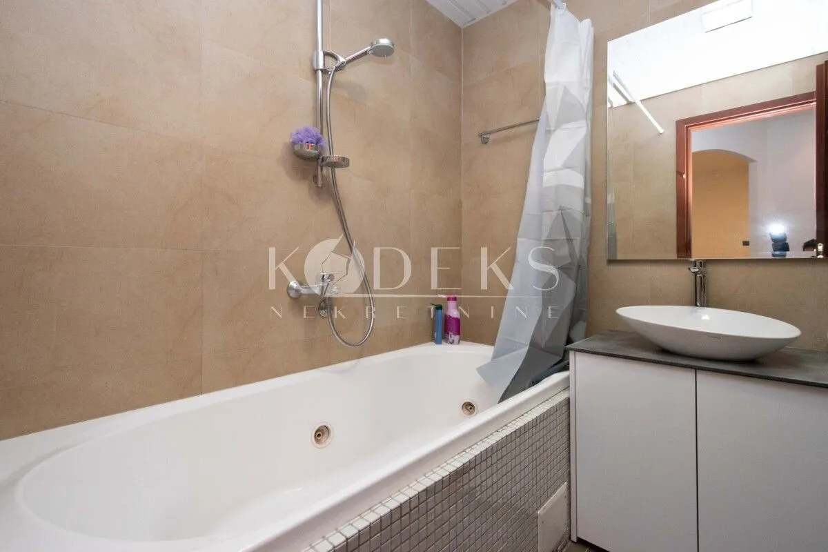 Rent, one bedroom apartment, 54m², City Kvart, Podgorica