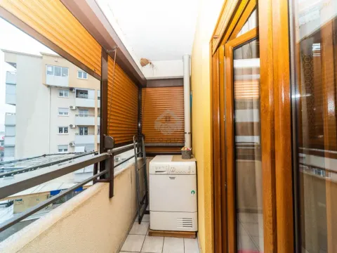 Izdavanje, dvosoban stan, 55m², Stari Aerodrom, Podgorica - image 8