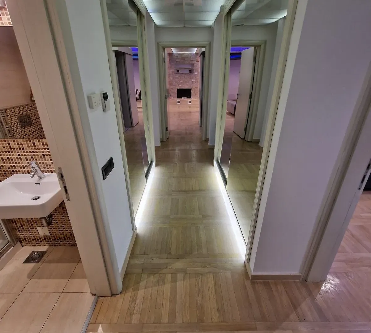 Rent, three bedroom apartment, 148m², Dedinje Sve Podlokacije, Beograd