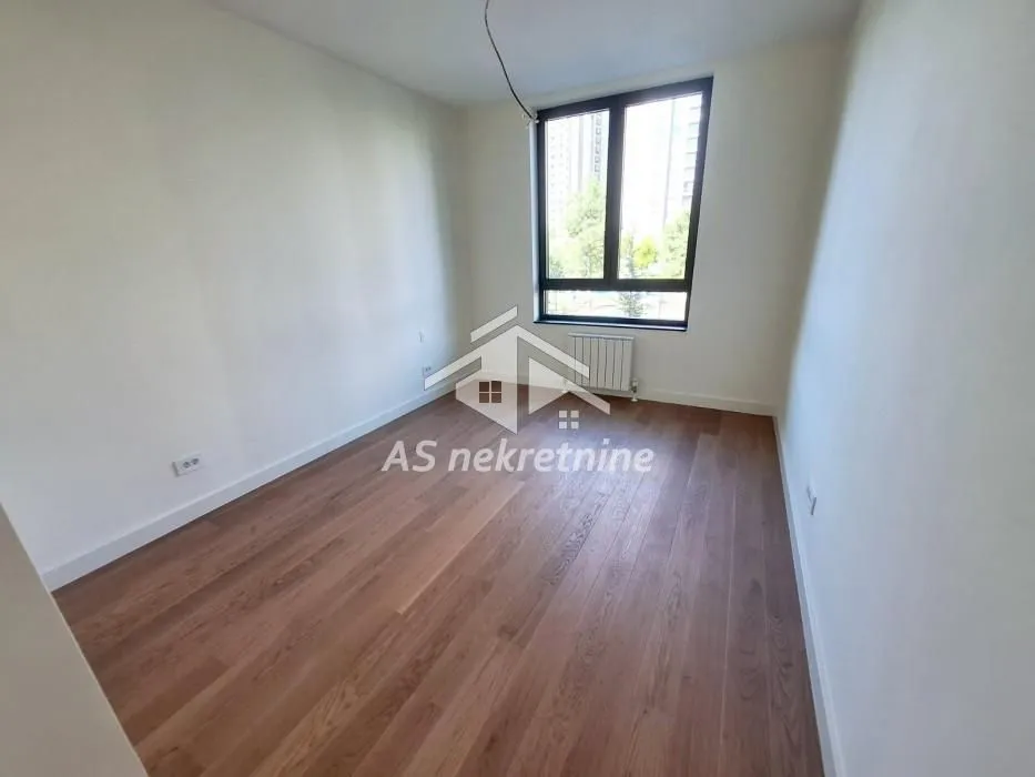 Izdavanje, dvosoban stan, 56m², Savski Venac, Beograd