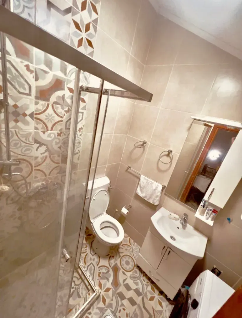 Izdavanje, jednosoban stan, 54m², Kava, Tivat
