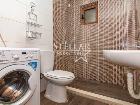 Izdavanje, stan, 60m², Blok 6, Podgorica - image 4