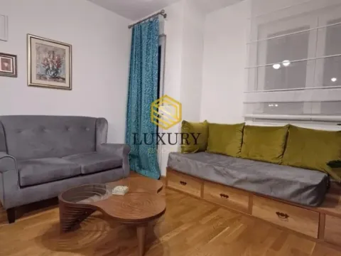 Izdavanje, jednosoban stan, 50m², City Kvart, Podgorica - image 11