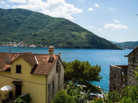 Sale, house, 136m², Perast, Kotor - image 2