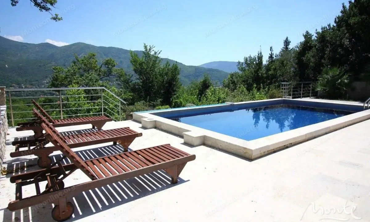 Sale, house, 188m², Sasovići, Herceg Novi