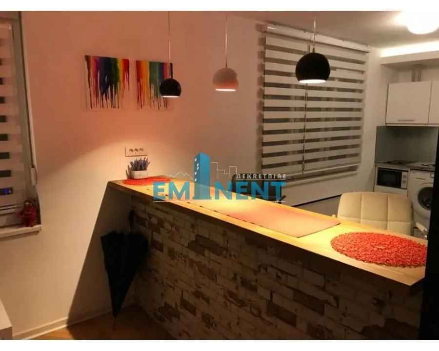 Rent, one bedroom apartment, 37m², Stari Grad, Beograd