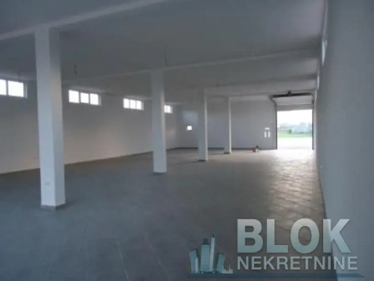 Rent, office space, 300m², Danilovgrad, Crna Gora