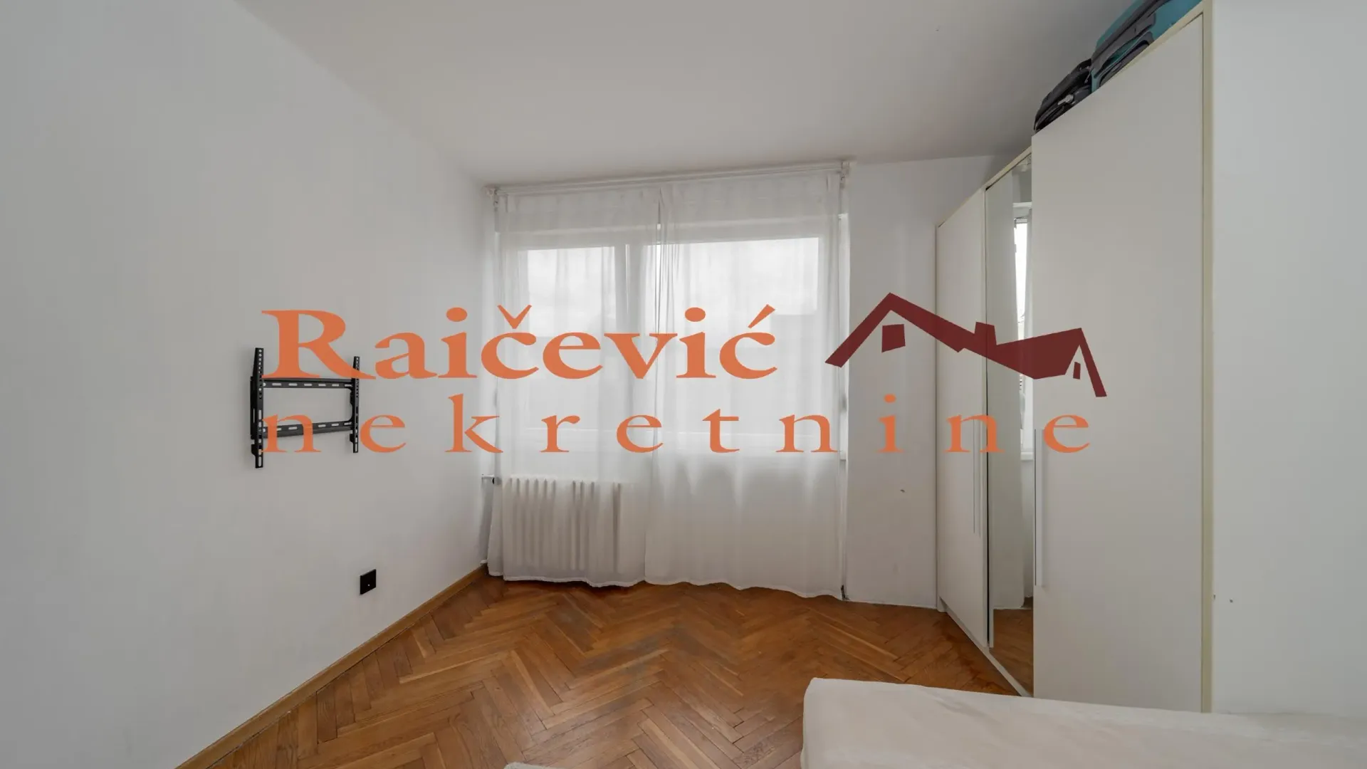 Sale, three bedroom apartment, 68m², Stari Grad, Beograd