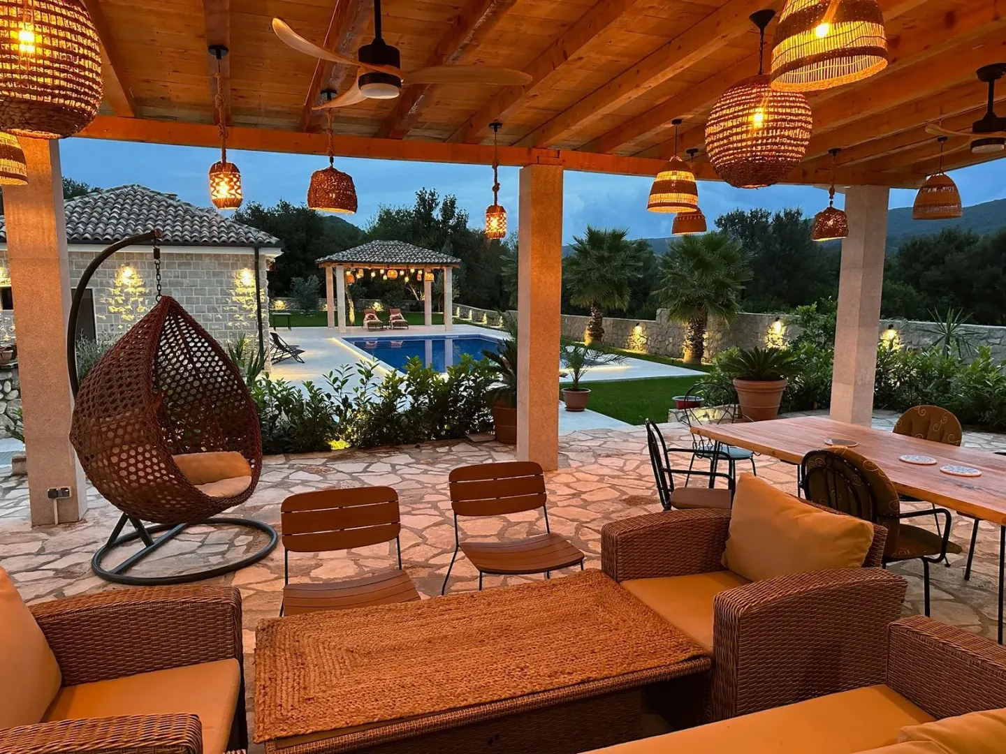Sale, house, 2660m², Lastva Grbaljska, Kotor