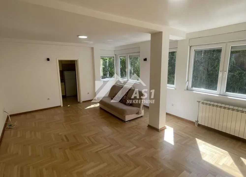 Rent, four bedroom apartment, 80m², Rotkvarija, Novi Sad Sve Podlokacije