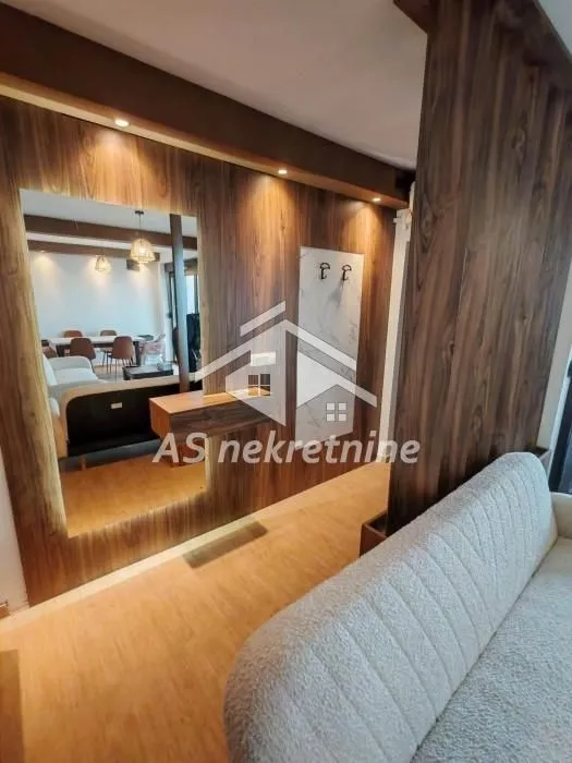 Izdavanje, kuća, 185m², Novi Beograd Sve Podlokacije, Beograd