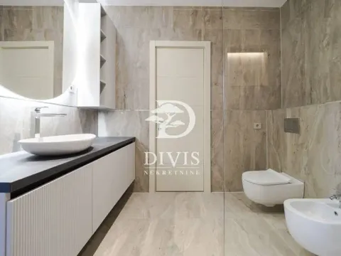 Izdavanje, poslovni prostor, 15330m², Senjak, Beograd - image 14