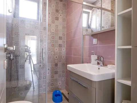 Prodaja, trosoban stan, 116m², Tivat, Crna Gora - image 2