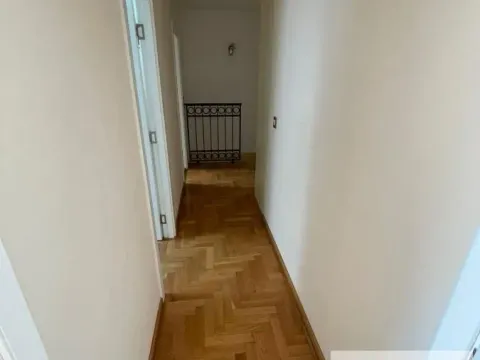 Prodaja, trosoban stan, 80m², Voždovac Sve Podlokacije, Beograd - image 13