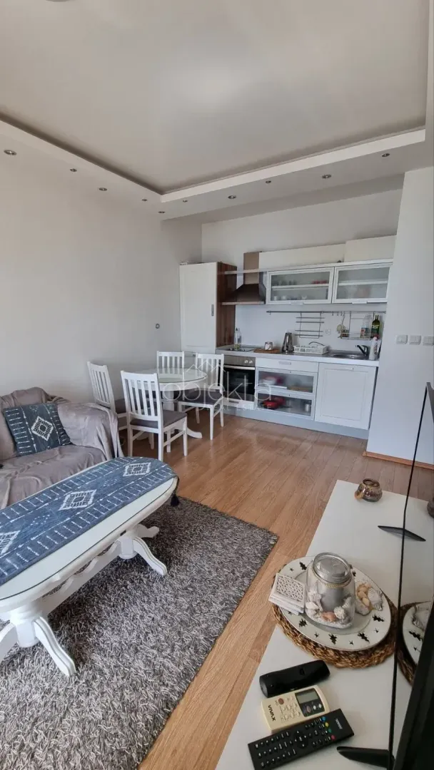 Rent, one bedroom apartment, 37m², Tivat, Crna Gora