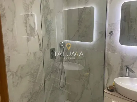 Izdavanje, dvosoban stan, 75m², Preko Morače, Podgorica - image 10